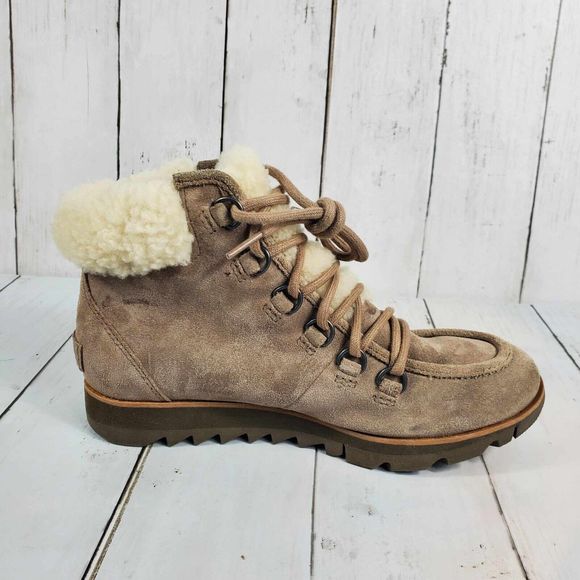Sorel Harlow Lace Cozy Bootie Tan Suede Sherpa Women's Size 6.5 Winter Boots - Picture 3 of 11